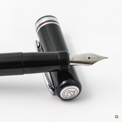 Tenny Wisdom Fountain Pen – Ruby (Medium)