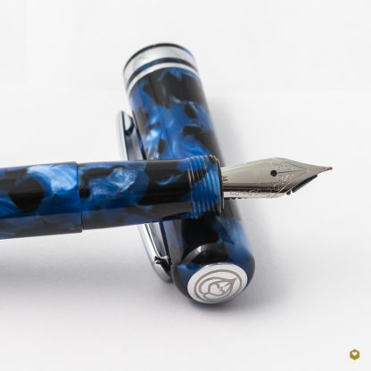 Tenny Wisdom Fountain Pen – Night Blue (Medium)